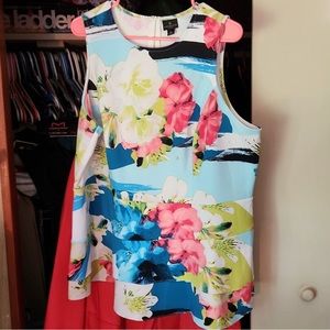 This is a reposh!  2XL Super cute peplum top